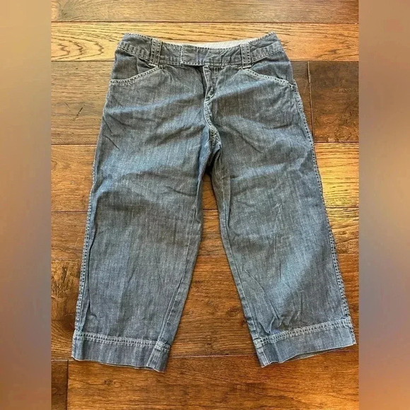 Eddie Bauer Denim Capris- size 2 - Picture 1 of 5